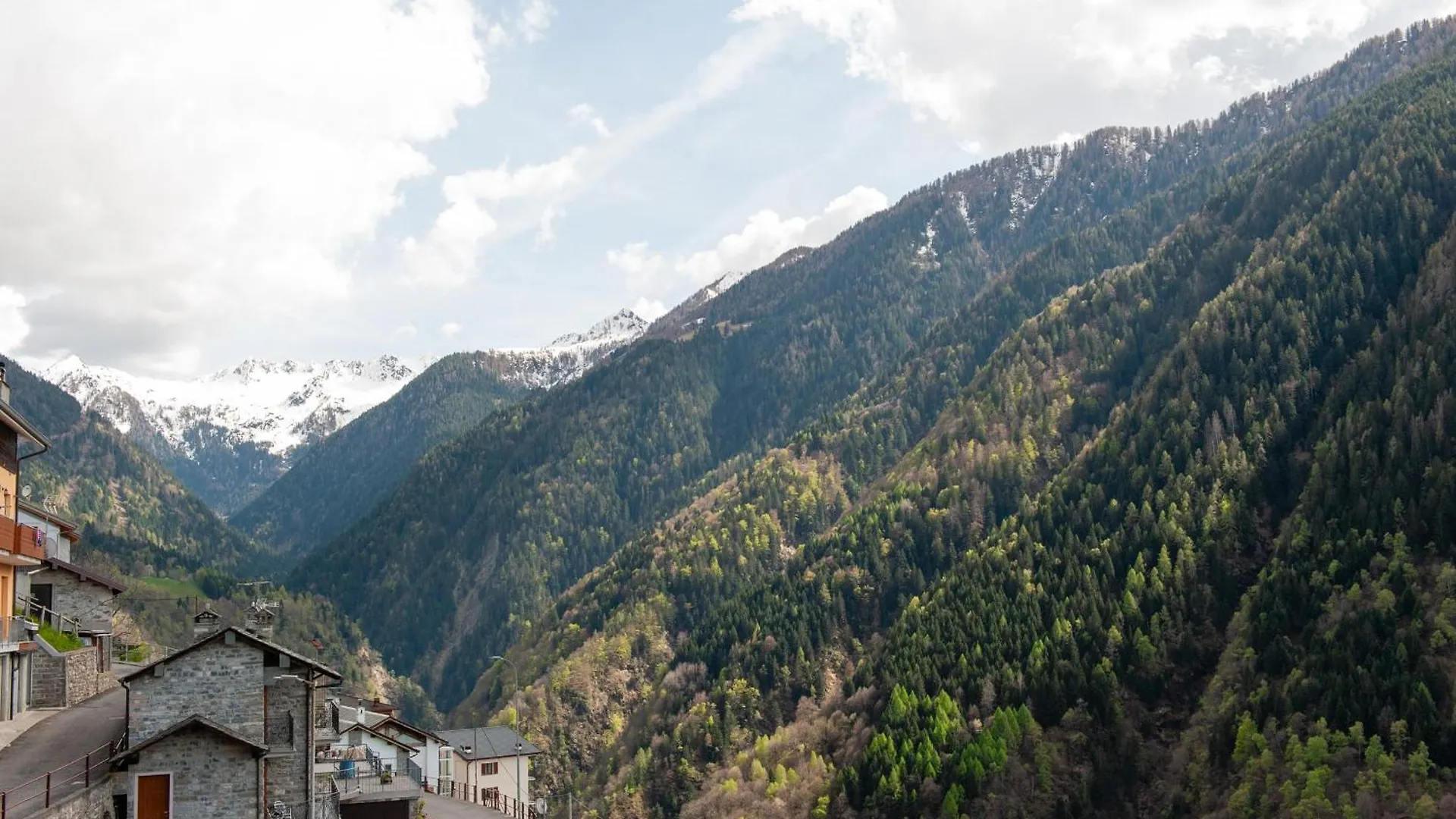 Дом отдыха Вилла Casa La Lanterna Nelle Alpi Orobiche Albaredo Per San Marco
